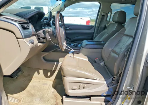 2015 Chevrolet Suburban C1500 Lt z USA, uszkodzony, nr VIN 1GNSCJKC3FR560037